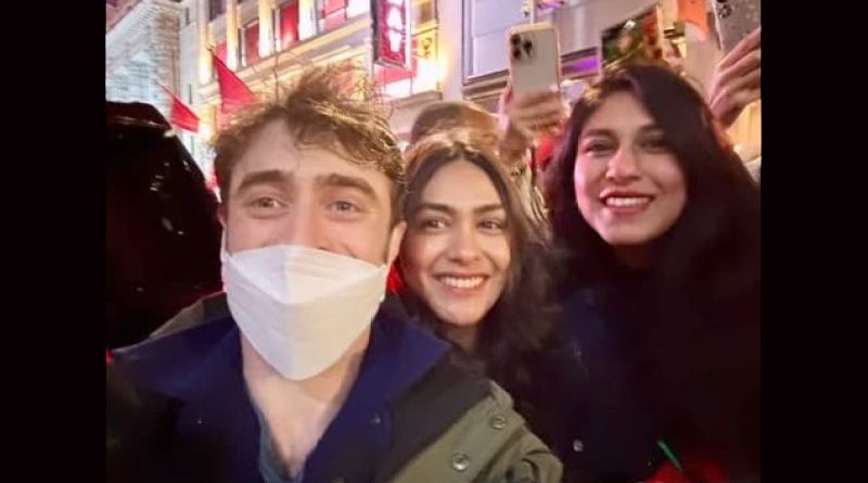 Mrunal Thakur has a Fangirl Moment With Daniel Radcliffe in New York