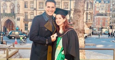 Twinkle Khanna Graduates With a Masters Degree From the University of London