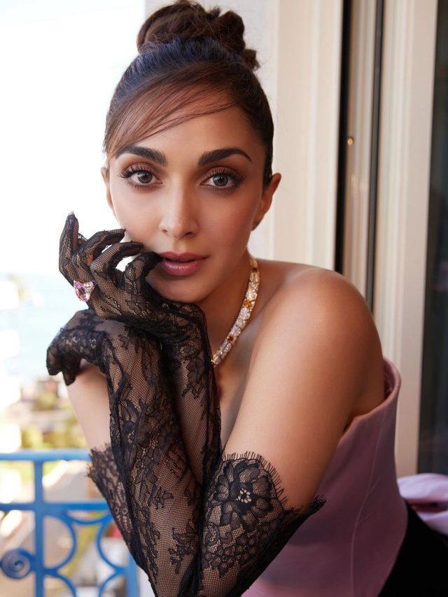 Celeb Latest Look : Kiara Advani