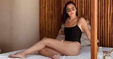 Gal Gadot Escapes to the Israeli Desert for Friends' Birthday Celebration