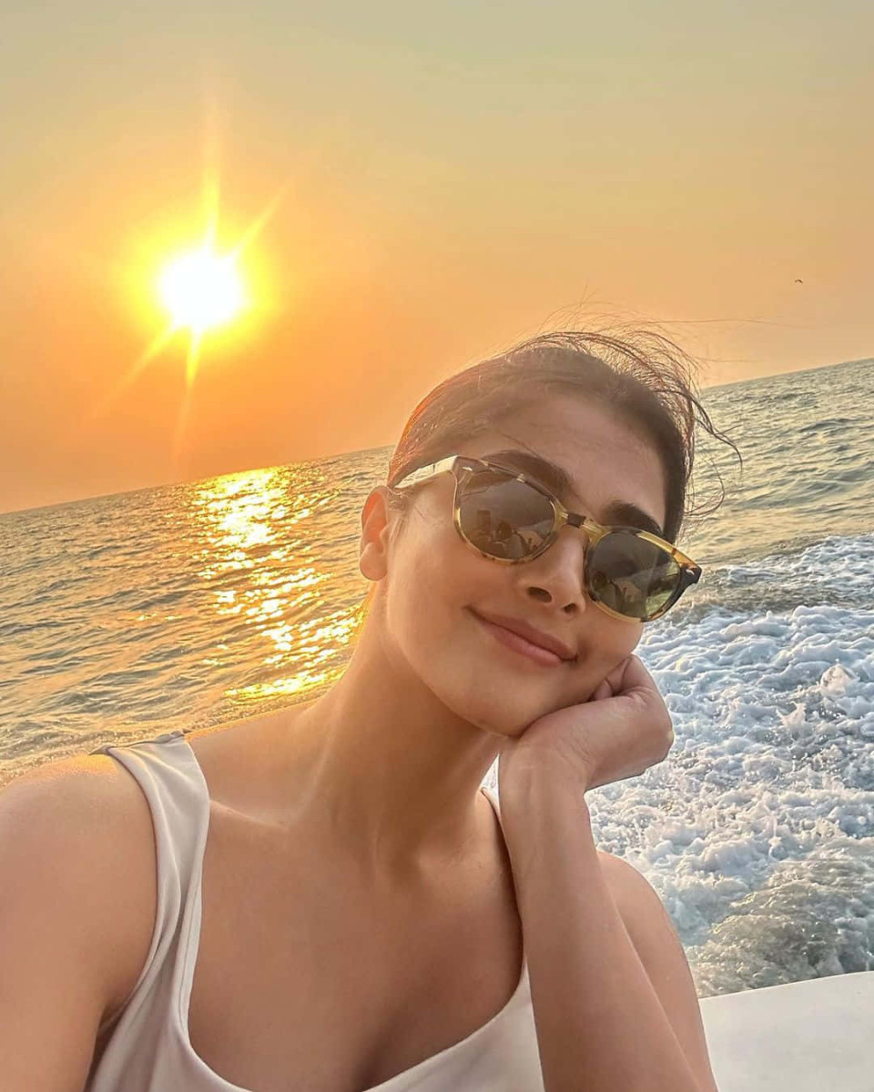 Pooja Hegde at Sea